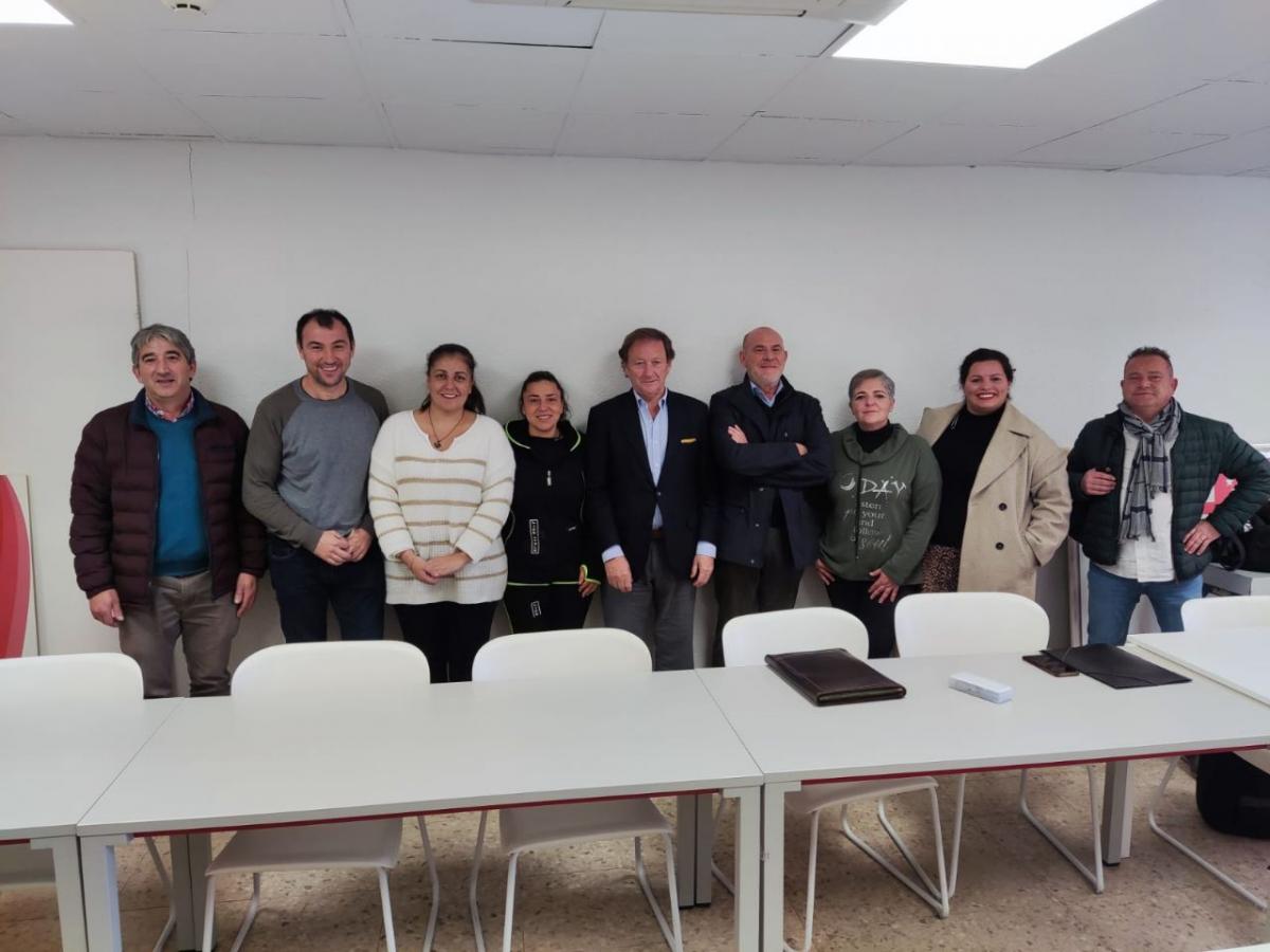 firma del Concenio de elaborados del mar