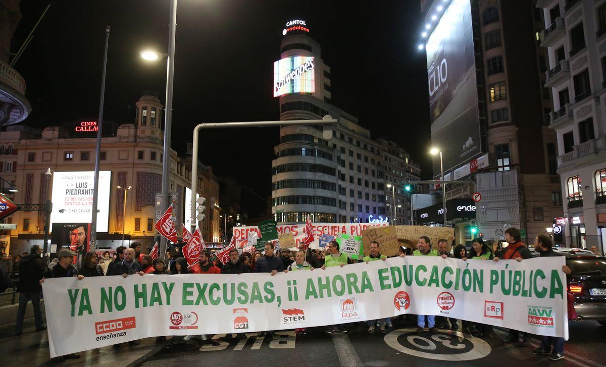 La Plataforma Regional por la Escuela Pblica se manifiesta en Madrid para reclamar ms recursos para la atencin a la diversidad en los centros educativos
