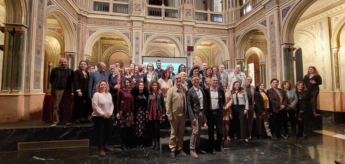 El rgano consultivo permitir la identificacin, anlisis, evaluacin y orientacin sobre los aspectos ticos que surjan en la prctica de la intervencin profesional.