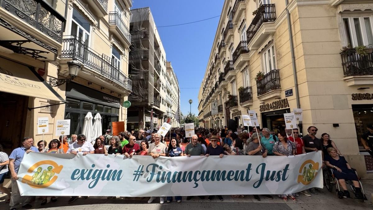 Lectura pública del manifest per un Finançament Just per al poble valencià