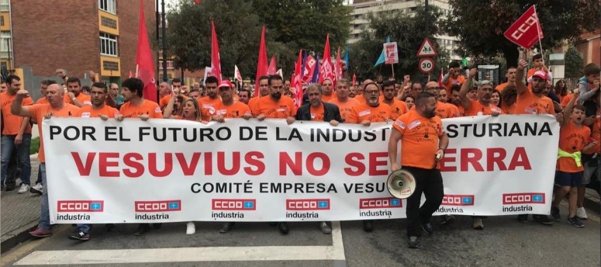 La plantilla de Vesuvius se moviliza contra el cierre de la factora