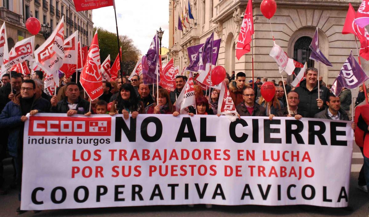 Los trabajadores y trabajadoras de la Cooperativa estn en huelga indefinida