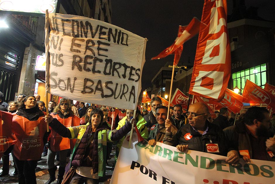 Manifestacin contra el ERE de limpieza y jardinera de Madrid en 2013