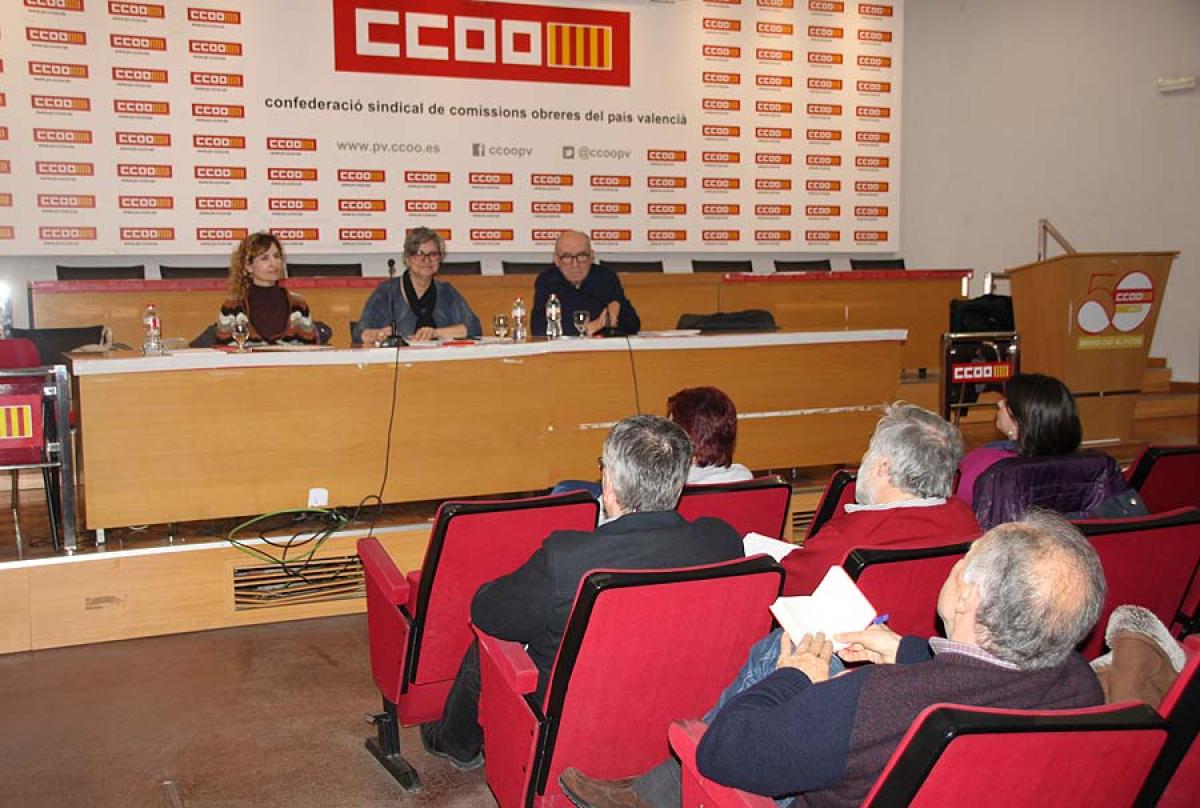 Inma Martnez, Paloma Lpez y Emerit Bono en el Seminari d'Economia
