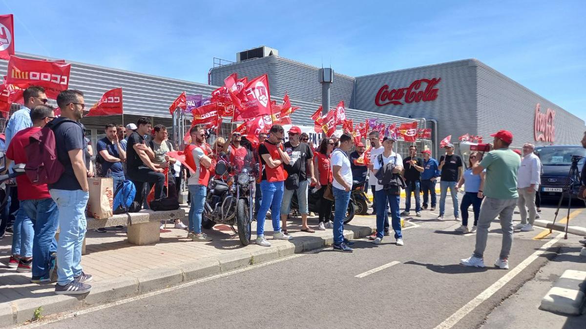 Imagen de las movilizaciones ante el centro valenciano