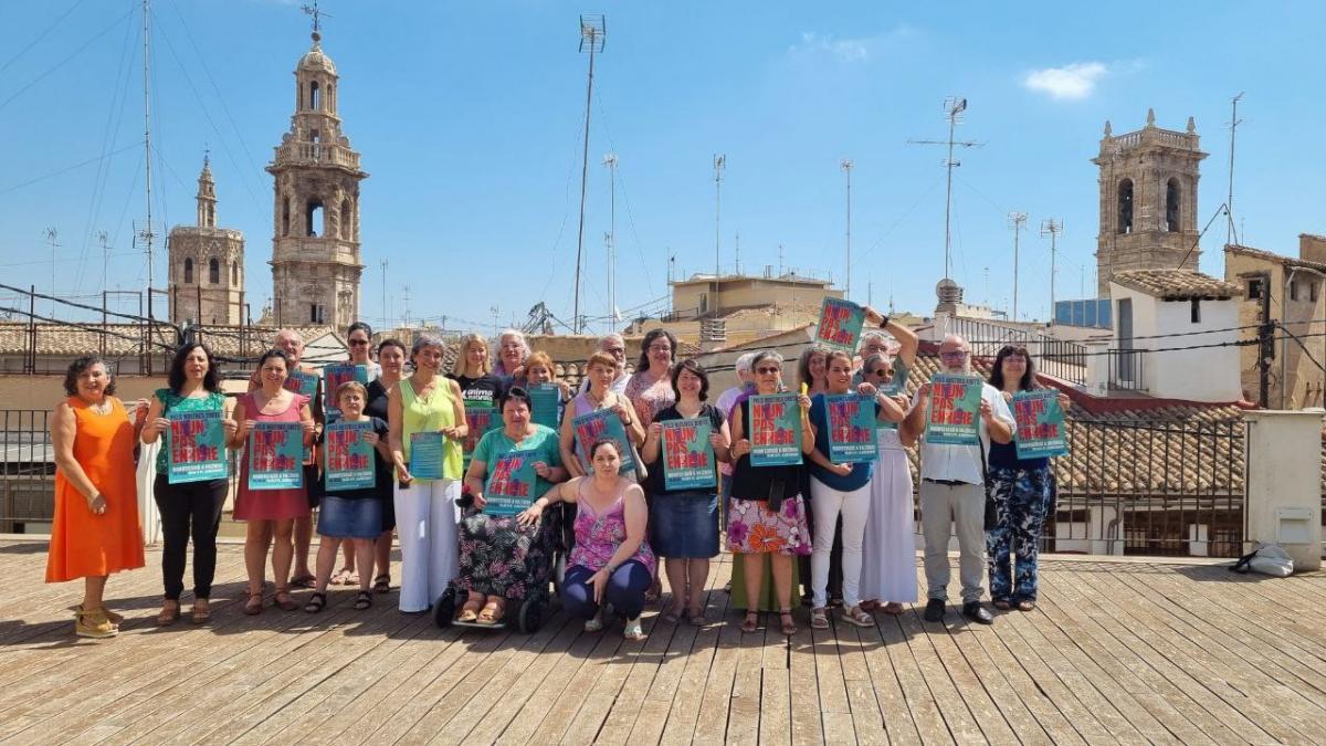 Ms de 250 organitzacions shan adherit al decleg i a la convocatria del dia 20 de juliol Pels nostres drets, ni un pas enrere.