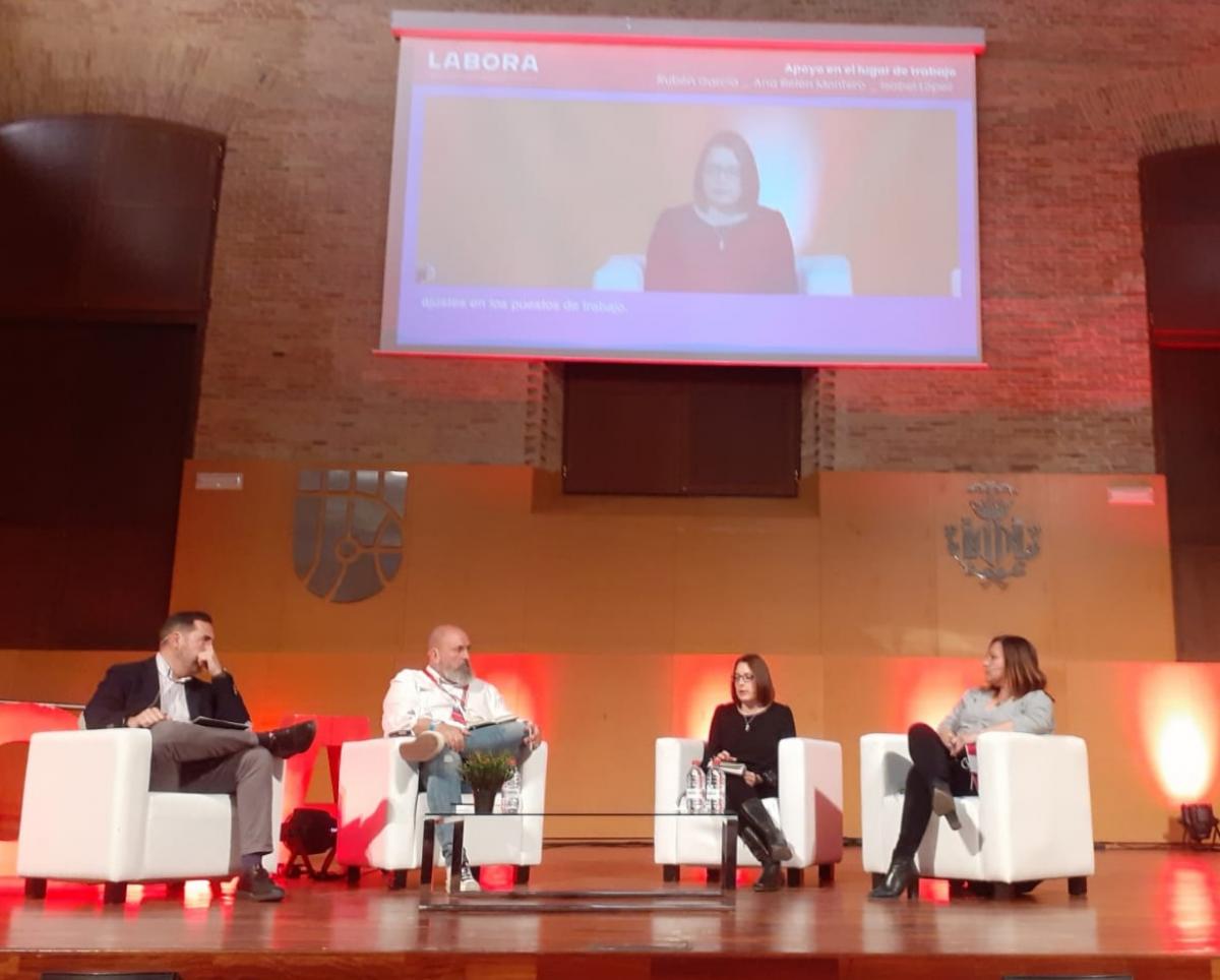 La secretara de Polticas Pblicas y Proteccin Social de CCOO PV, Ana Beln Montero, ha intervenido en el Foro de Empleo 'Avalem Capacitats'.