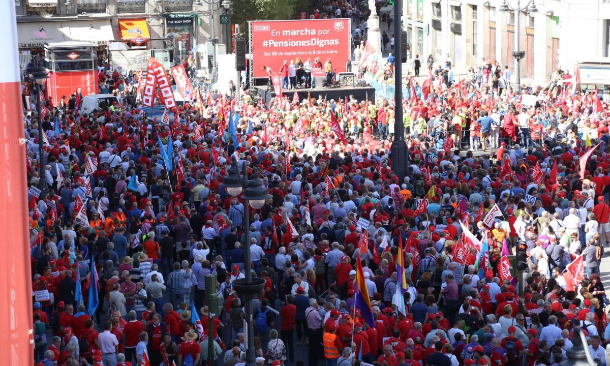 La madrilea Puerta del Sol ha sido el lugar donde ha terminado la manifestacin por unas pensiones dignas