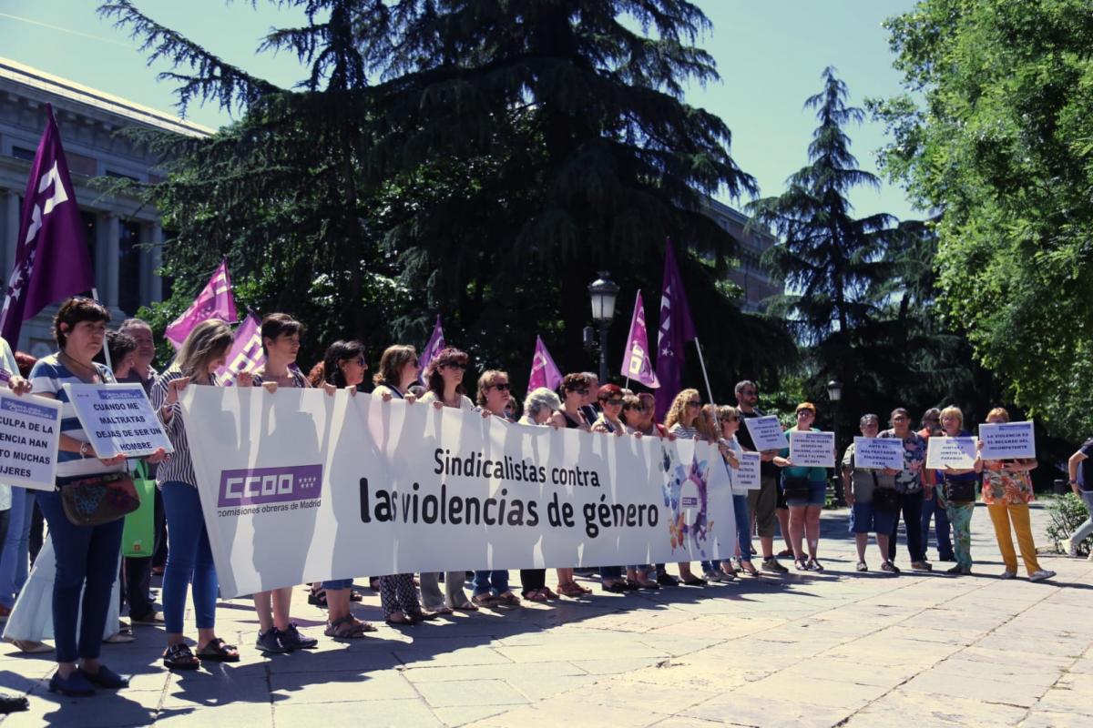 Concentracin contra el asesinato de mujeres