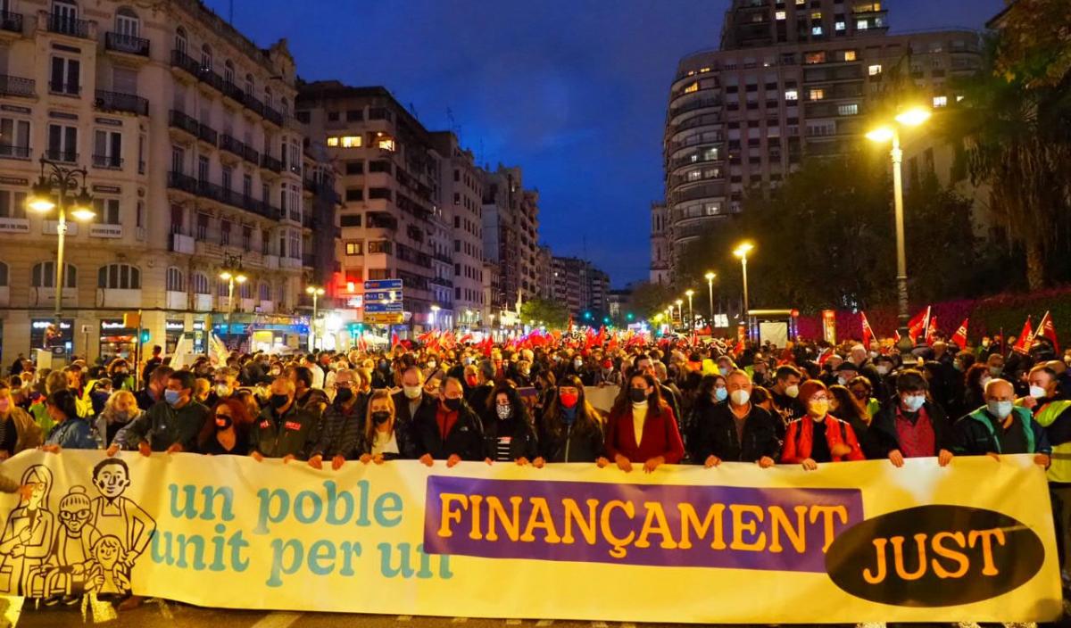 Manifestació a València 'Un poble unit per un finançament just'.
