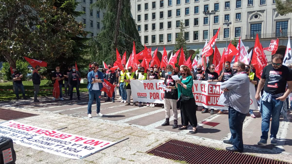 Concentracin en REPSOL ante el Ministerio de Transicin Ecolgica y Reto Demogrfico