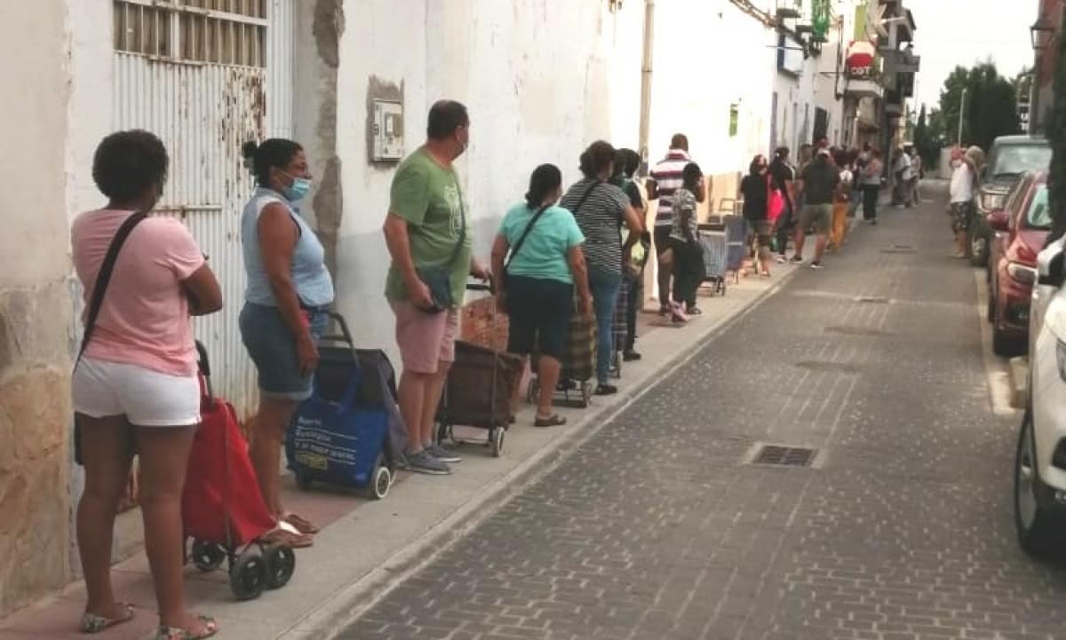 CCOO Henares anima a su afiliacin a colaborar en paliar las Colas del Hambre
