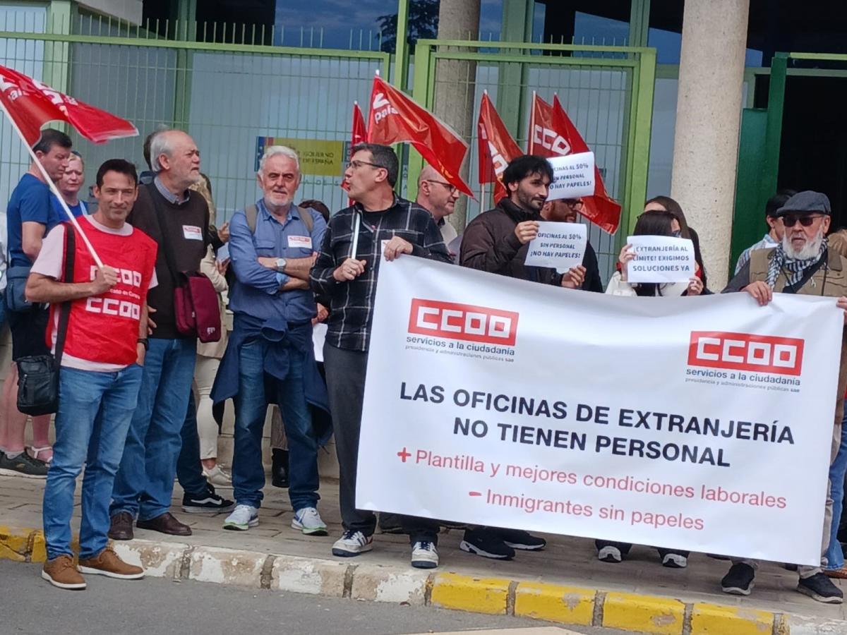 Concentraci a Alacant del personal de l'Oficina d'Estrangeria.