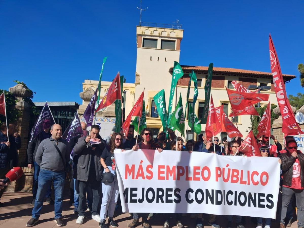 Concentración ante la delegación de la Agencia Estatal de Meteorología