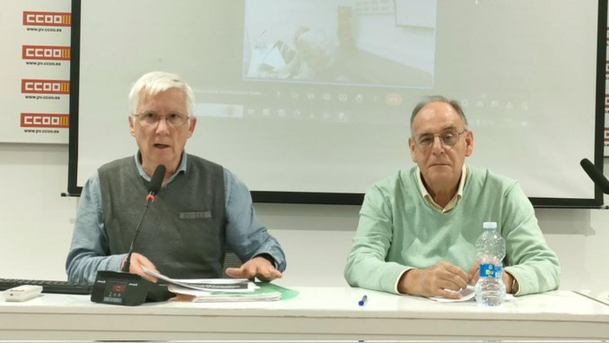 Juan Martínez y Juan Ortgea, miembros de la Federación de Pensionistas y Jubilados de CCOO PV