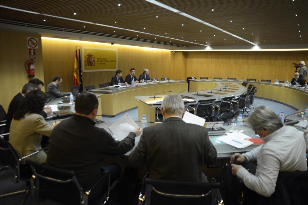 Foto de archivo de una de las primeras reuniones del grupo de trabajo