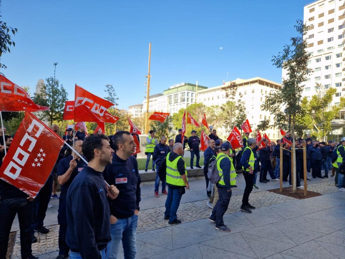 Concentracin frente a la reunin de la alta Direccin de Kone Europa en Madrid