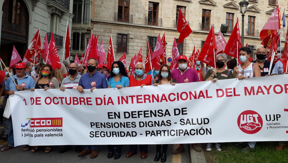 En defensa de les pensions dignes i de l'enfortiment dels serveis pblics.