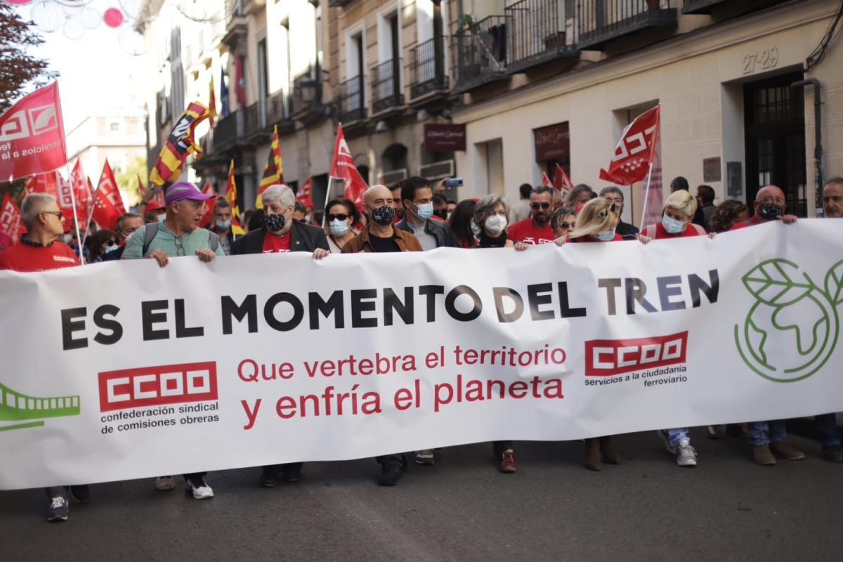 Manifestacin en Madrid en defensa del ferrocarril