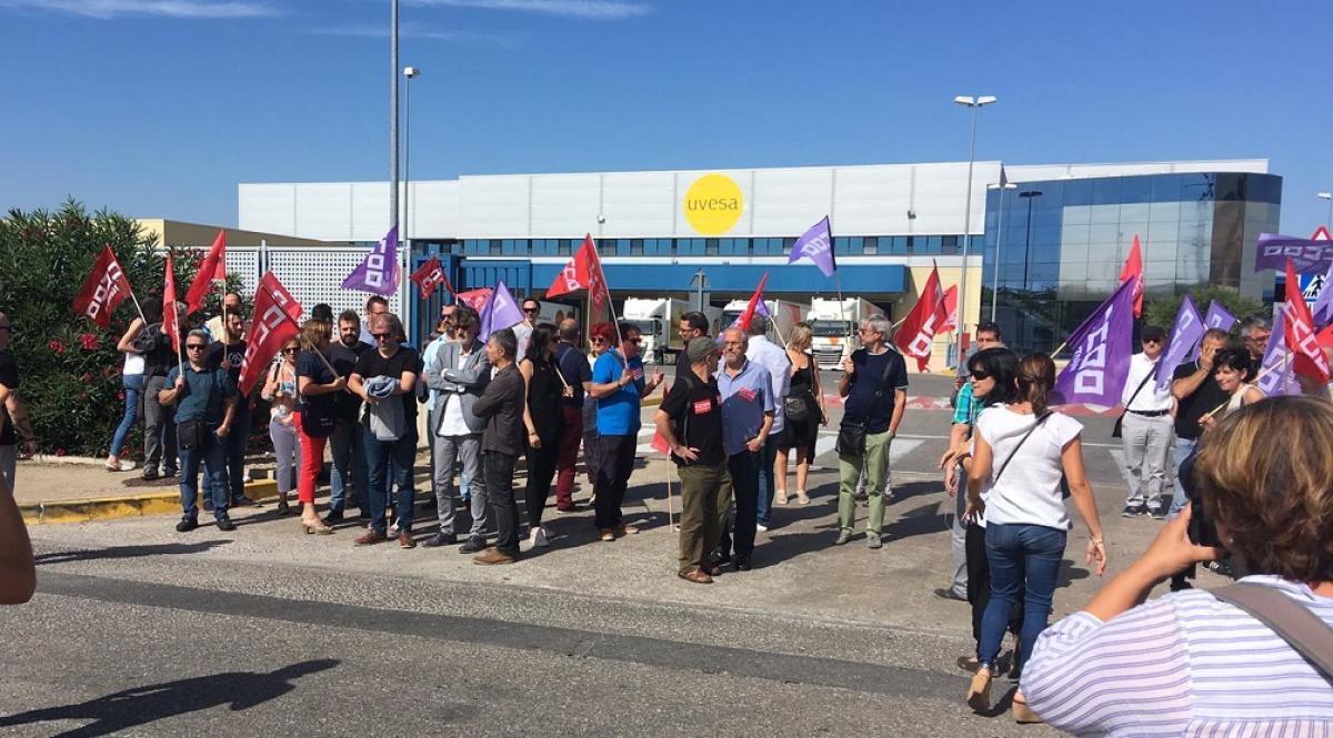 Concentracin de CCOO frente a la planta que UVESA tiene en Tudela