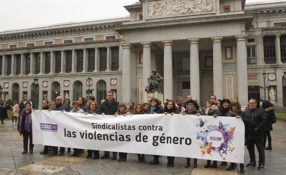 Concentracin contra la violencia machista y vuelve a exigir la dimisin del alcalde de Alcorcn