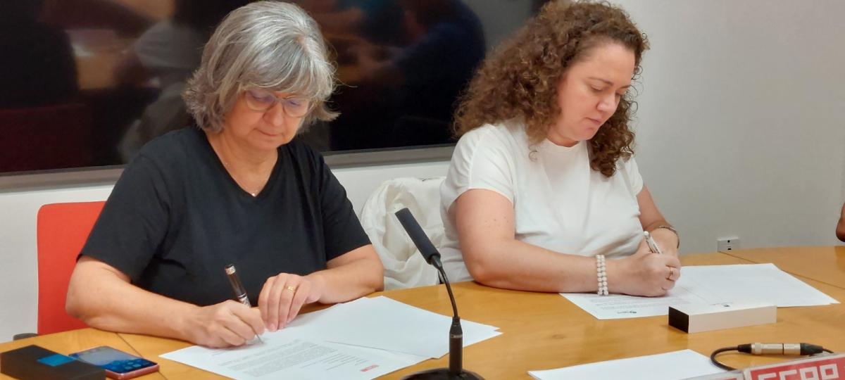 Paloma Lpez, secretaria general de CCOO Madrid y Marian Daz Palacios, Presidenta de FACUA Madrid.