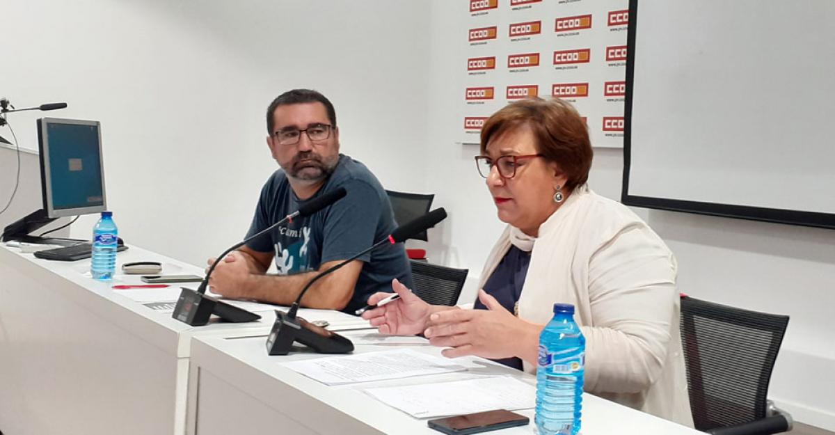 Intervención de Mari Cruz Vicente en la jornada de negociación colectiva, junto a Jaume Mayor, secretario de Acción Sindical de CCOO PV.