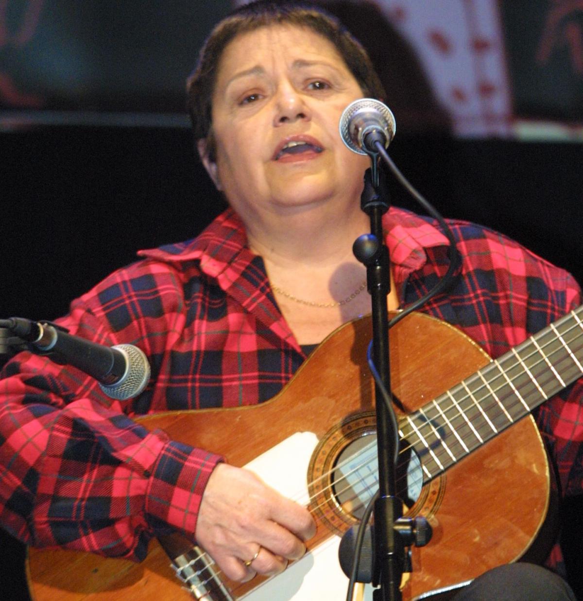Elisa Serna