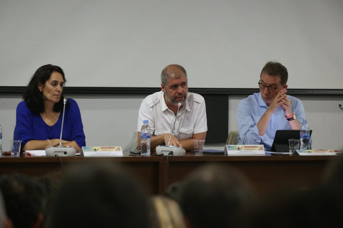 Sesin inaugurla en la Escuela Sindical
