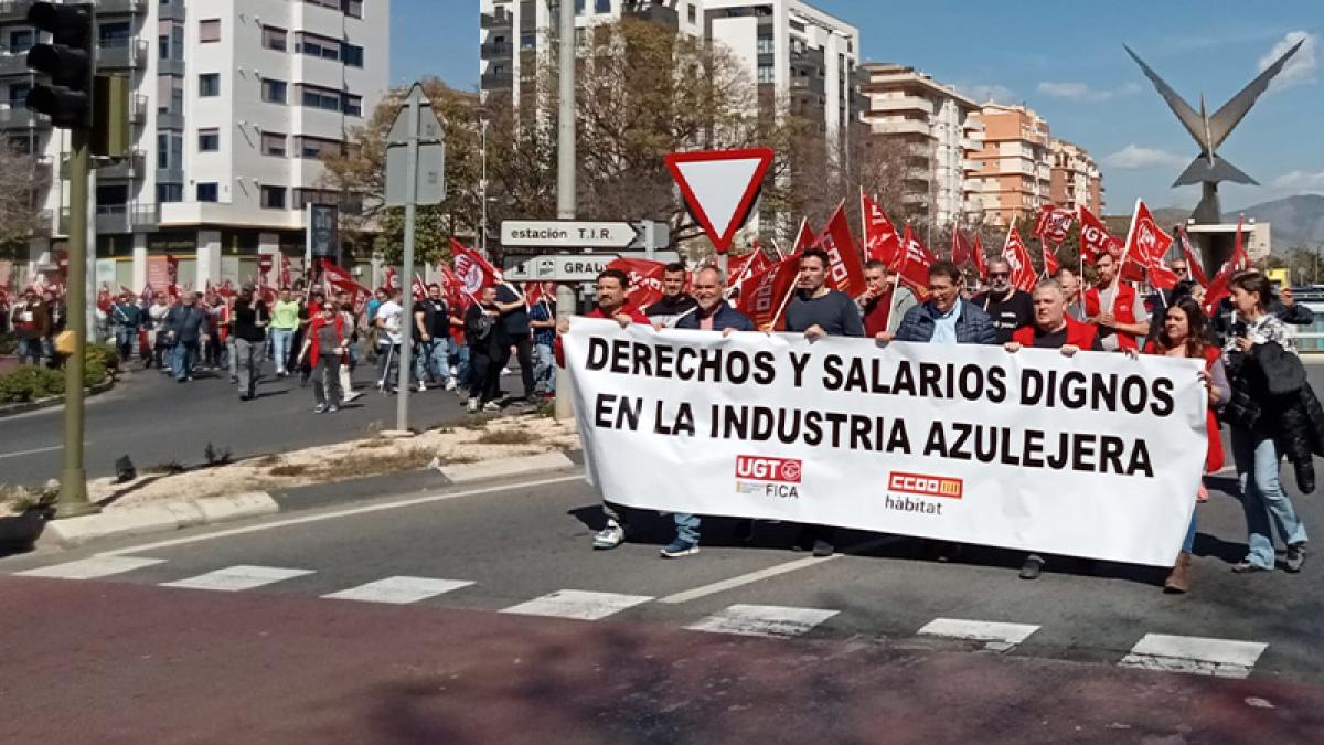 Huelga en el sector del Azulejo 5 y 9 de Abril