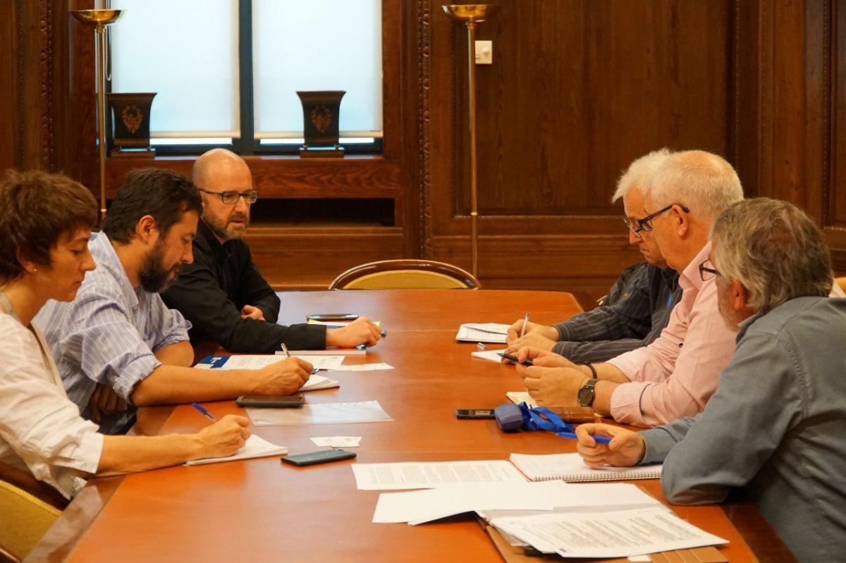 Reunin de CCOO con Podemos - En Com Podem - En Marea
