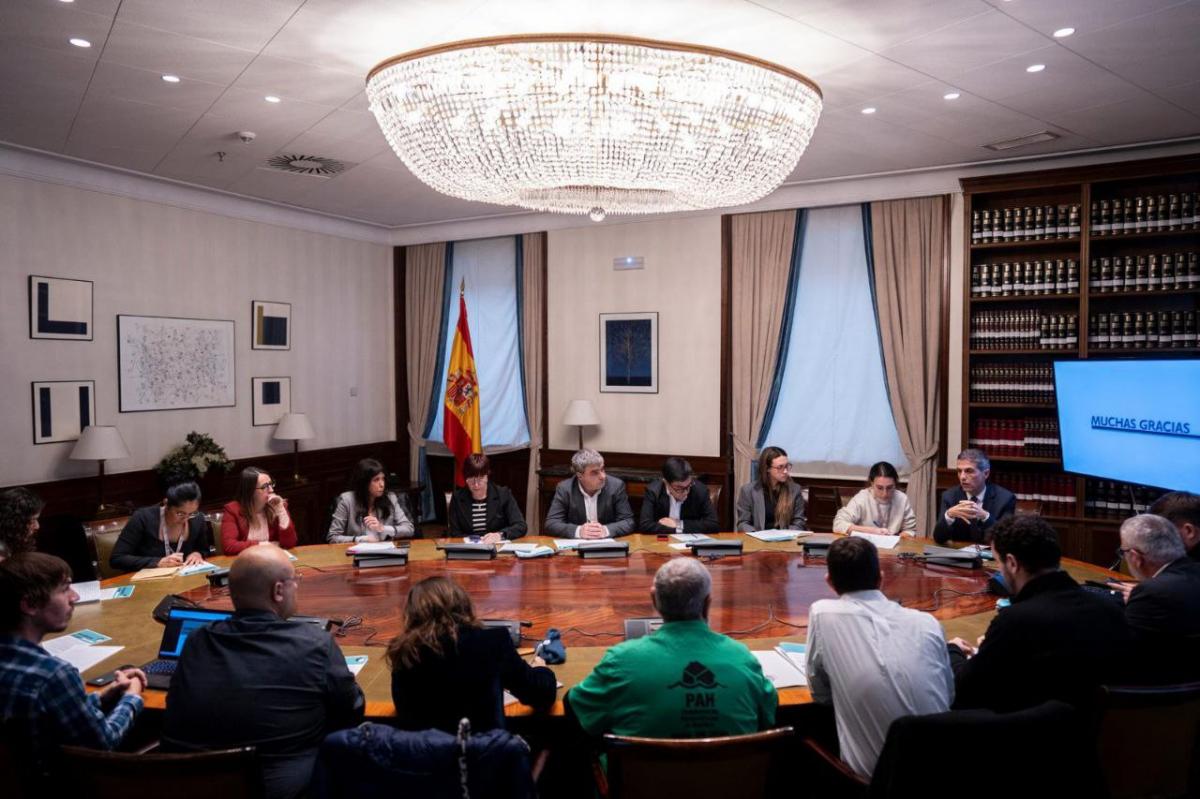 Reunión #NiUnDesahucioMas