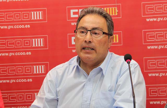 Paco Molina, secretario general de CCOO PV, hoy durante la rueda de prensa. 