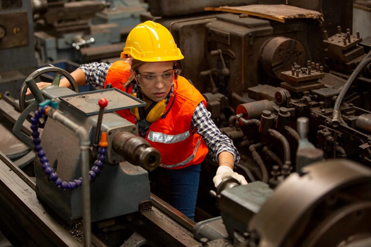 El empleo industrial aument un 2,4% entre julio y agosto