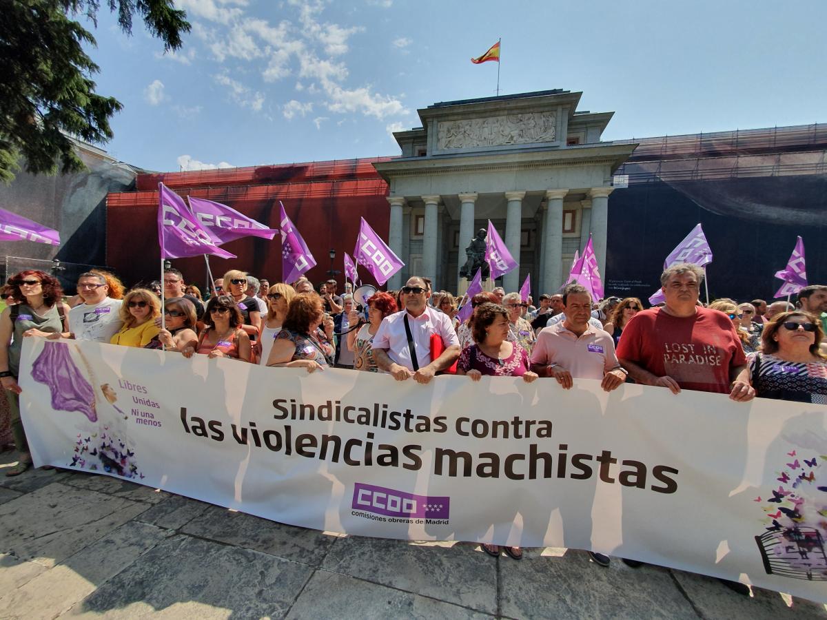 Concentracin en repulsa por la ltima vctima de la violencia machista