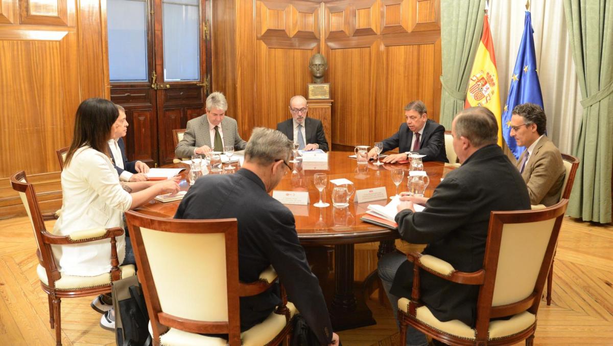 Reunin con el ministro de Agricultura