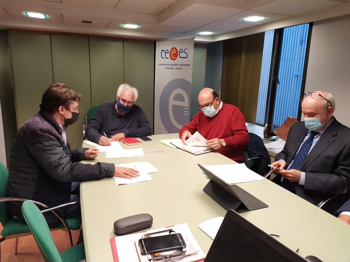 Se constituye la comisin negociadora del convenio de Estaciones de Servicio