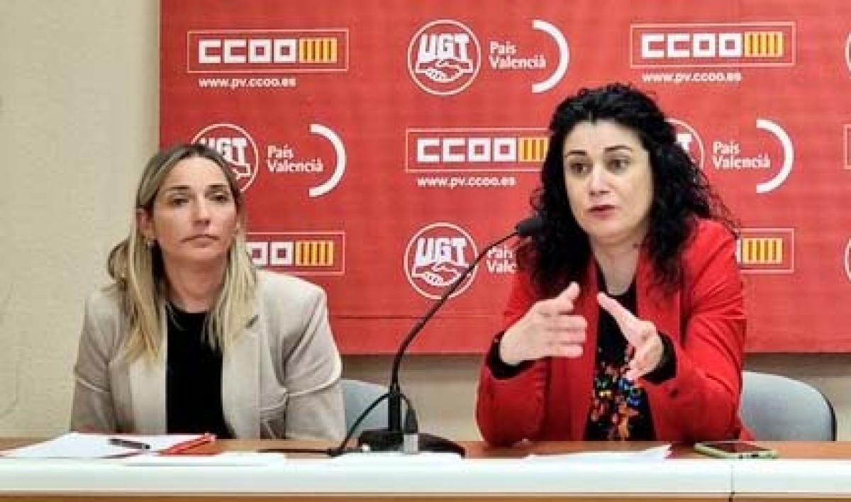 La secretaria general de CCOO PV, Ana Garca (dcha.) junto a la secretaria de Salud Laboral, Nria Lzaro, hoy en rueda de prensa.