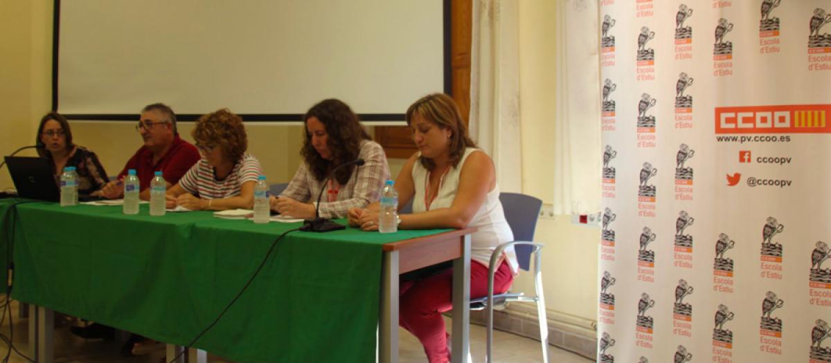 Panel de experiencias contra la precariedad