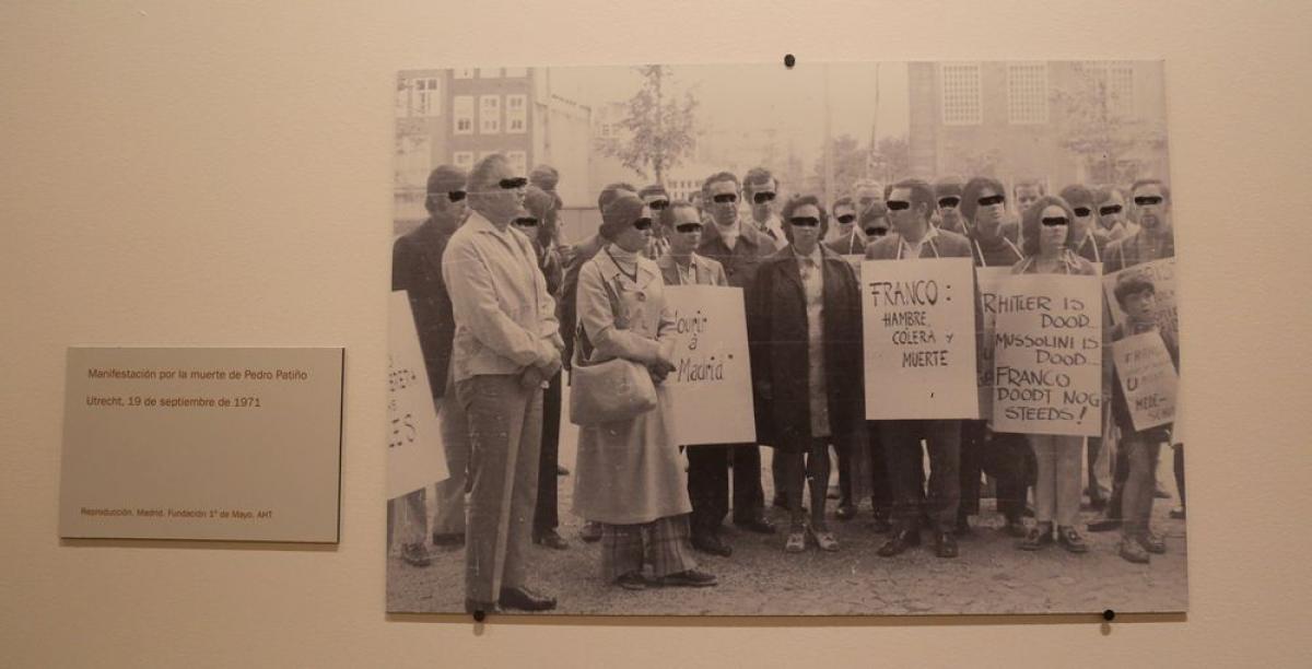 Una fotografa de la exposicin