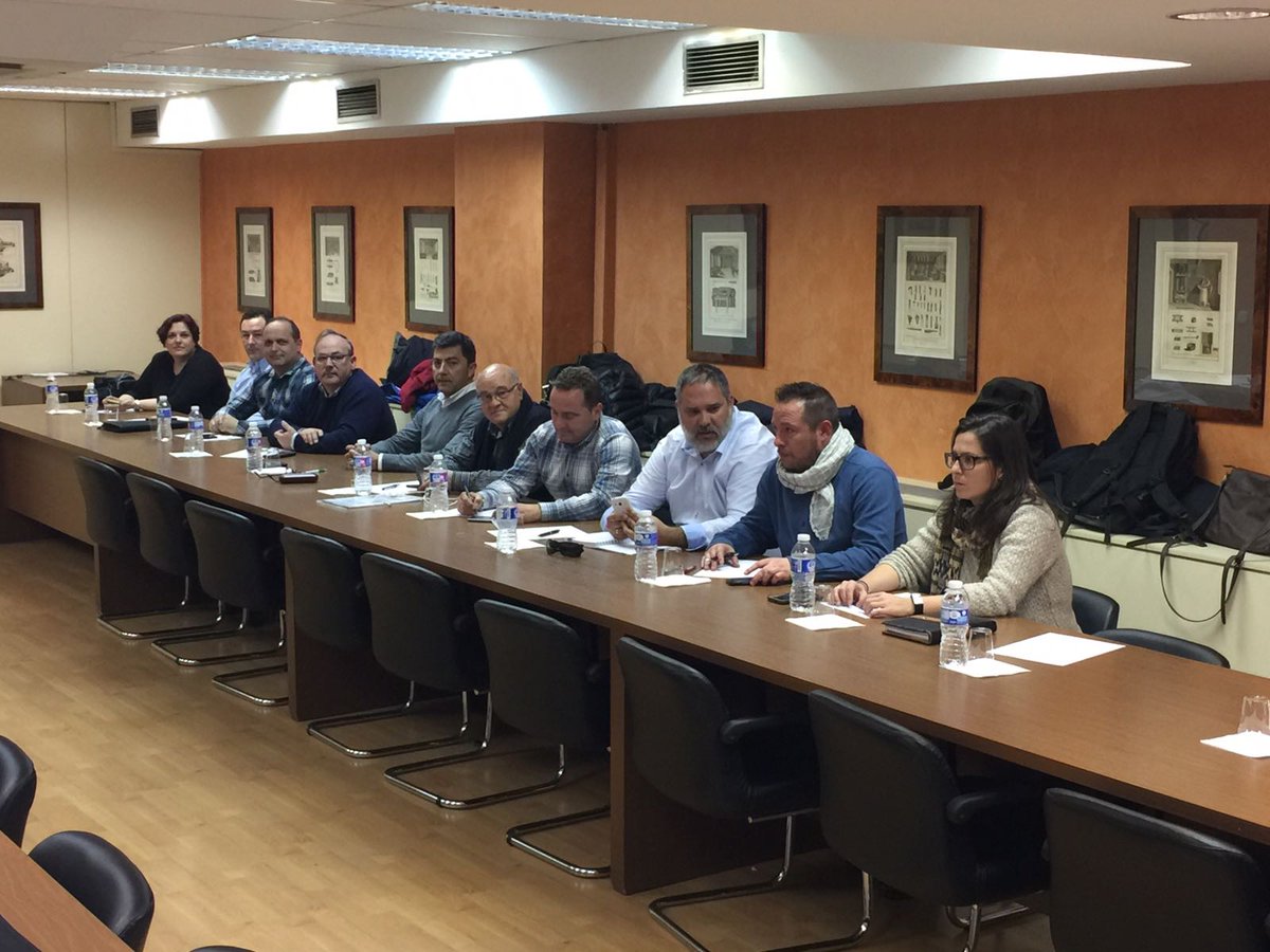 Representantes de CCOO de Industria en la mesa de negociacin