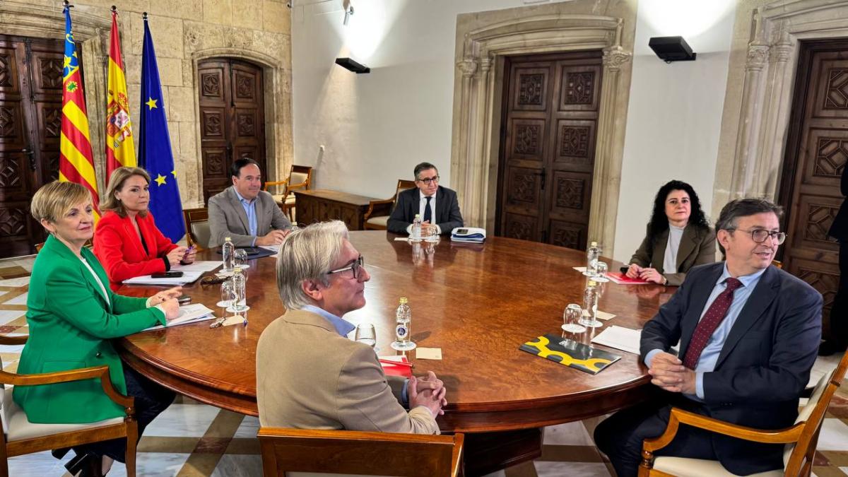 Reunión del Diálogo Social en el Palau de la Generalitat