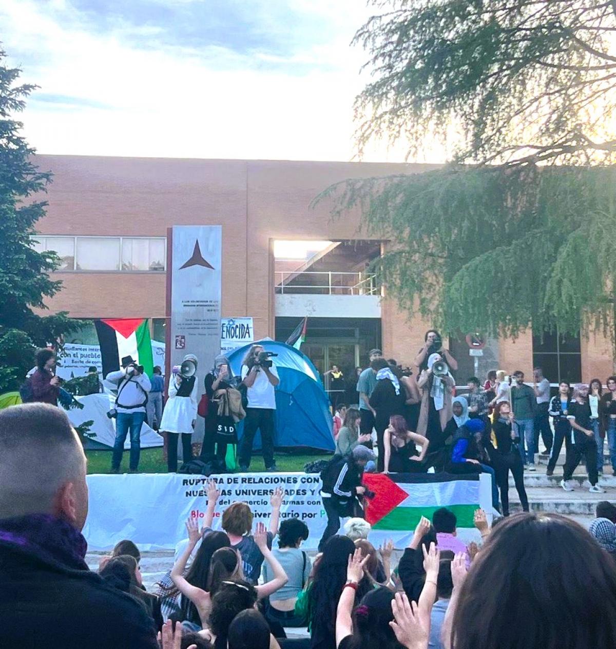 Acampada pro Palestina en la Universidad
