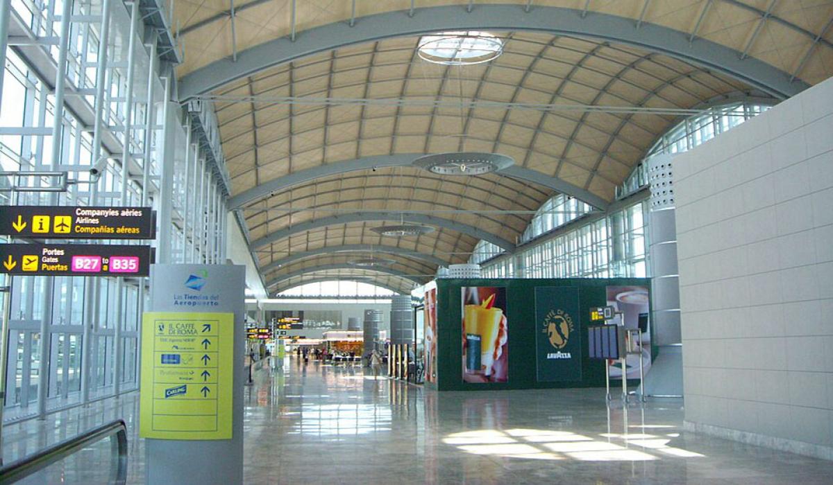 Imagen de la terminal del aeropuerto de Alicante - Elche Miguel Hernández