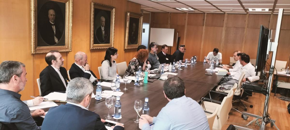 Un momento de la reunin de la comisin de seguimiento